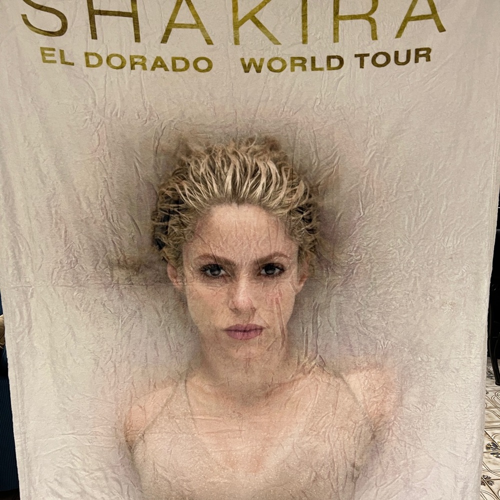 Shakira El Dorado World Tour Blanket